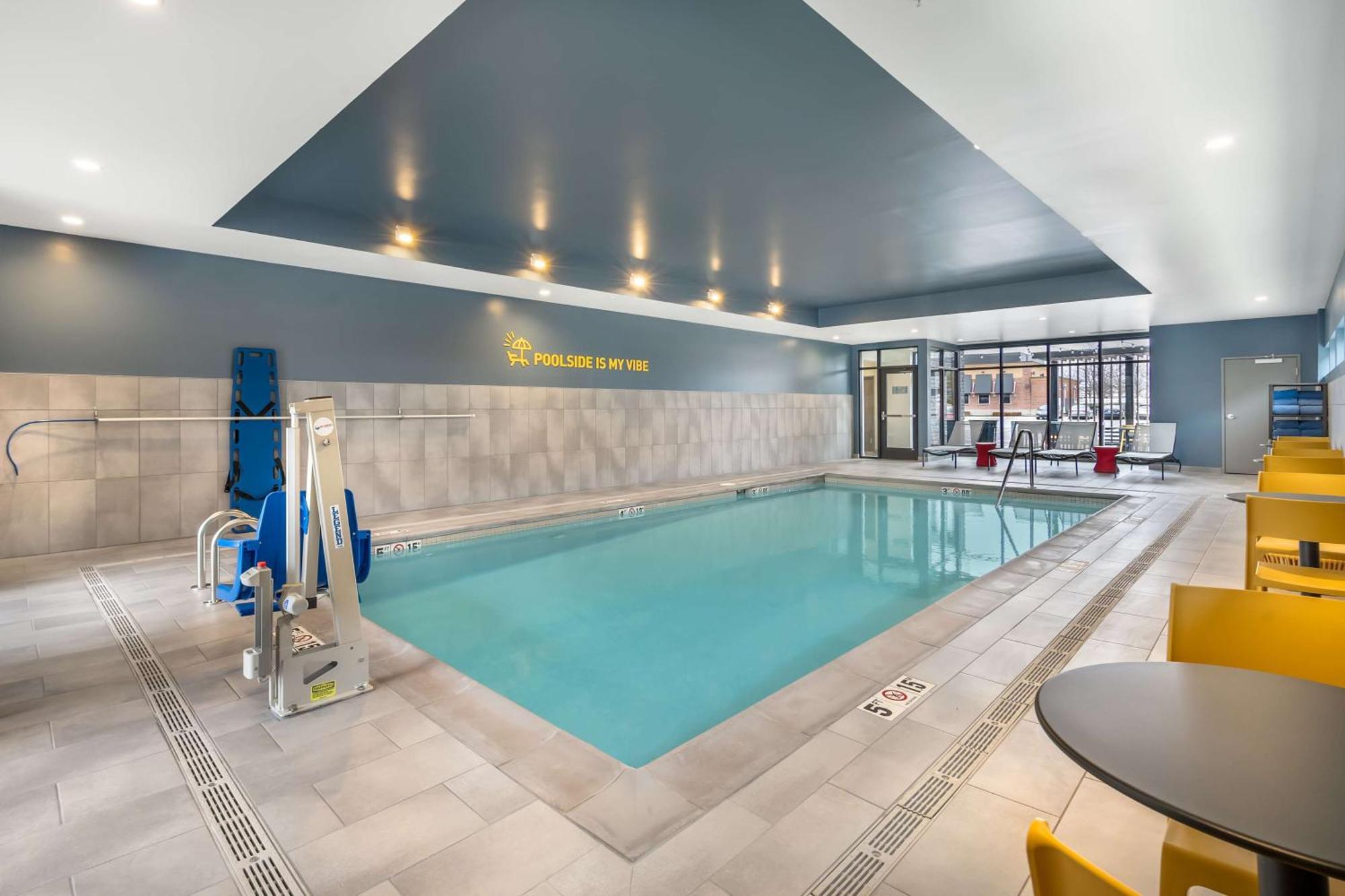 Home2 Suites By Hilton Reynoldsburg Columbus East ภายนอก รูปภาพ